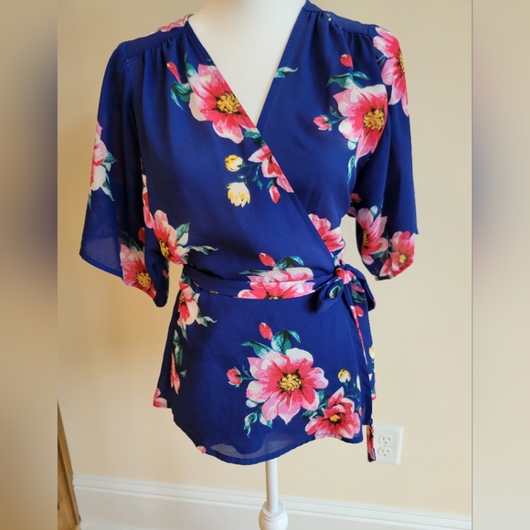 Gibson Tops - Gibson XS Kimono style blouse